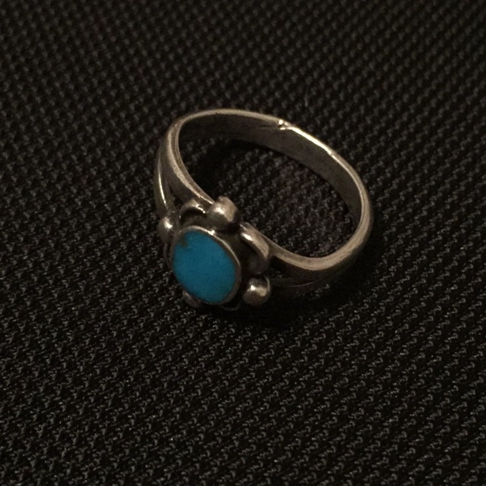 *SOLD* Size 5 Silver Ring